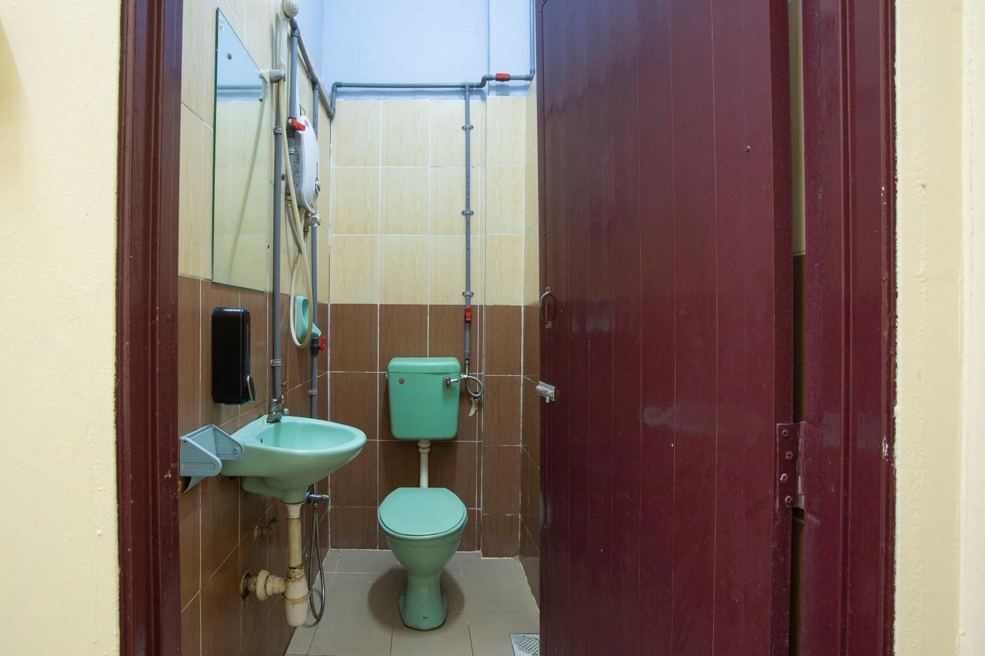 Spot On 90137 Casavilla Hotel Pudu Kuala Lumpur Kültér fotó